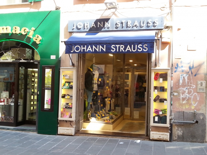 JOHANN STRAUSS Genova (16121) Via San Vincenzo 194R Uomo, 197R Donna